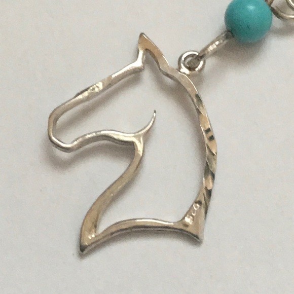 Sterling silver lightweight Horse head Earrings - Picture 3 of 7